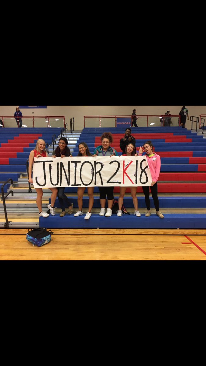kambree_ranae's tweet photo. 2K18 🎉 https://t.co/lgiRfvpuBO