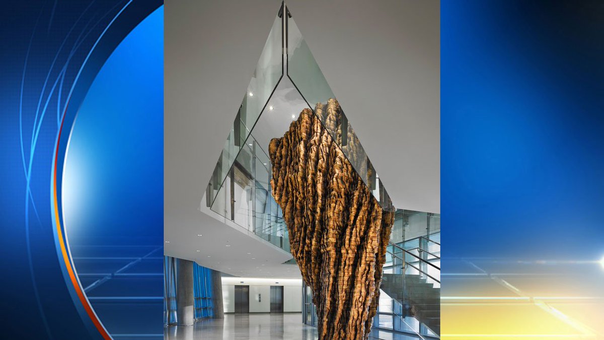 Wooden sculpture causes mess at FBI's Miami field office fw.to/aVgABIF https://t.co/Gw035pHnHf