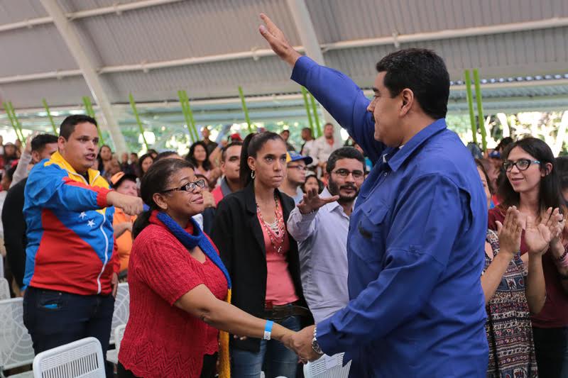 PresidencialVen's tweet photo. Presidente @NicolasMaduro informa que el lunes el BCV dará información precisa sobre la entrada en circulación de nuevos billetes https://t.co/6weJdnuRoZ