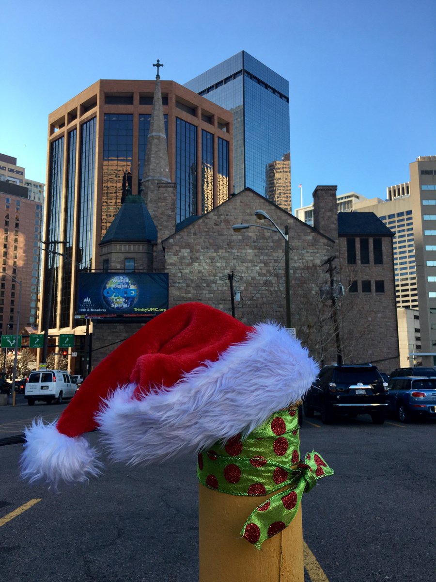 parkifi's tweet photo. Going to @9NEWS's Parade of Lights tonight? Get ParkiFi & find free parking til spots run out. Here's a hint where we'll be #12DaysOfParking https://t.co/n8B0uof7AD