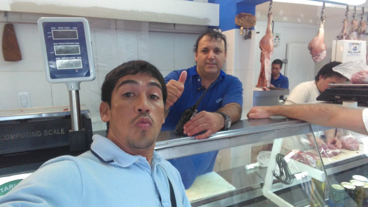suenalados's tweet photo. #Sankarny VS. @RickySarkany ¿a quién bancás?

Nuestro móvil @LeopoRivarola estuvo ahí👉https://t.co/Ivu5TJIuYz https://t.co/KmC73nAhw8