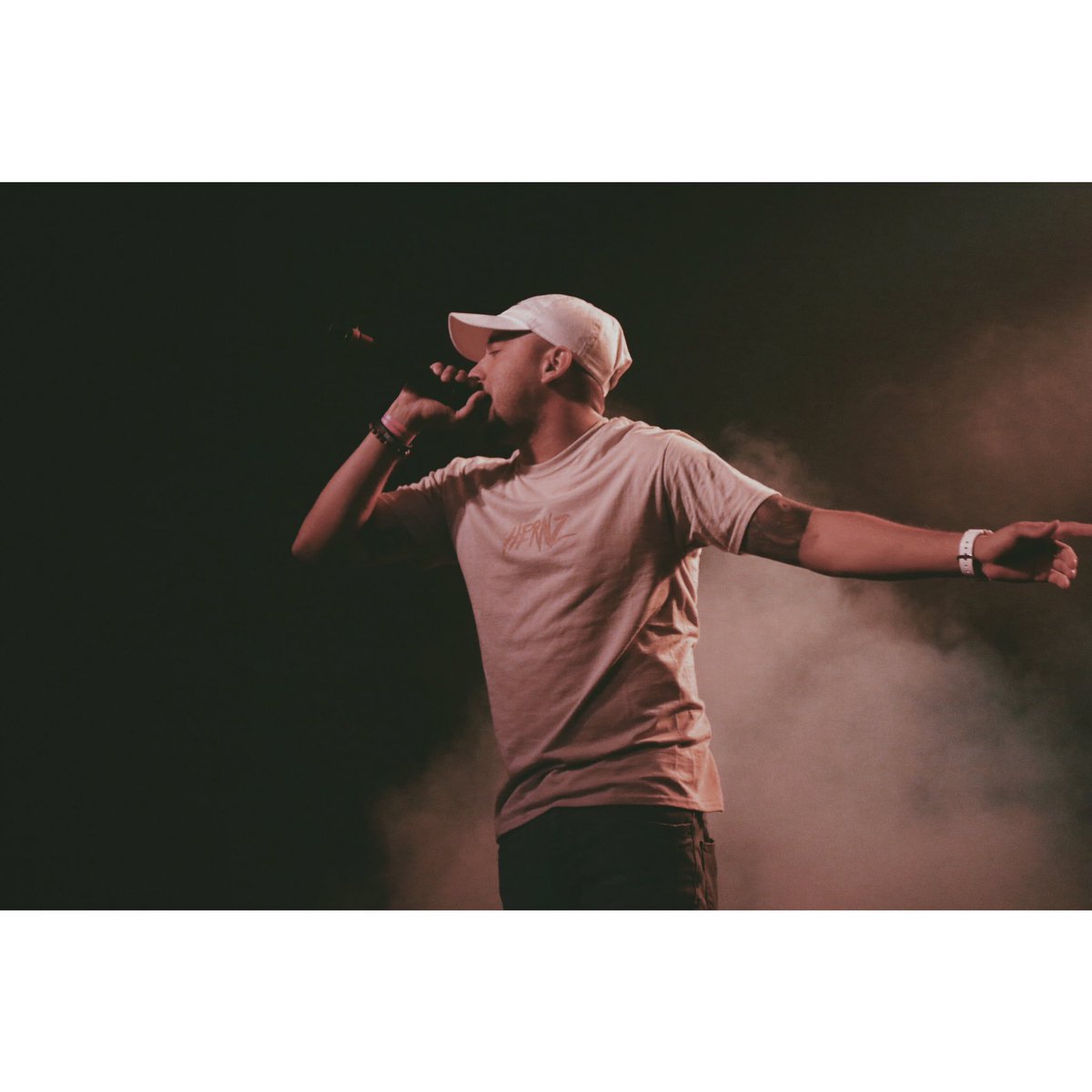 officialajhernz's tweet photo. FRESNO was super live lastnight 🙏🏽 this whole tour has been a dope experience.. last show TONIGHT IN LA at #Echoplex! 🔥💯🇲🇽#beenwoketour https://t.co/SB7xuPNjP0
