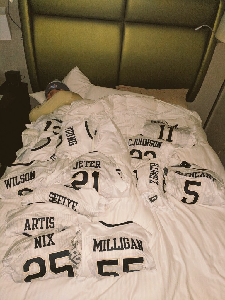 efsnsports's tweet photo. What are your favorite NCAA 🏀 jerseys? Mine are the Pitt Panthers whites. #H2P #EFSN https://t.co/VTkcNJ2cQd