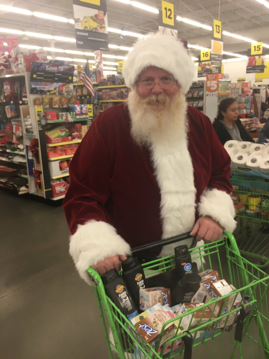 kernCountySanta's tweet photo. SPOTTING!!! KC Santa@ Dollar General! #santastopsforyou #kCSanta@dollargeneral https://t.co/9vuRMvtI7F