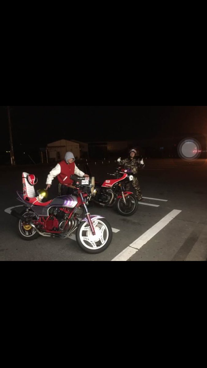 kokushi792's tweet photo. おはようございます。
大事な先輩のCBXパクられました。
12時から6時の間に持ってかれました。
見かけたりして連絡もらえたら幸いです。
見つけた方には謝礼も払います。
よろしくお願いします。 https://t.co/CdkJKRVGCL