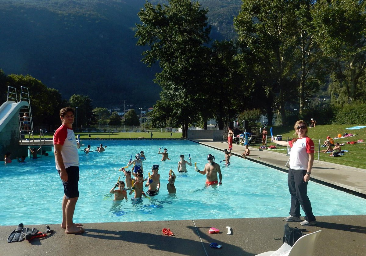Demonstrating Underwater Hockey as part of Canton Ticino's "Sportissima" day of sport, Piscina Bellinzona, Bellinzona, CH, 14 Sep 2014.