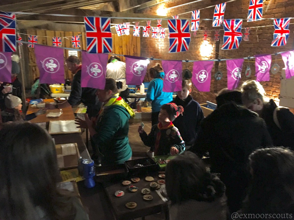 exmoorscouts's tweet photo. Great to see so many people tonight! We'll be serving fresh #pancakes from the Tithe Barn again tomorrow evening!☃️ @DbyCandlelight https://t.co/Uf3yF302fe