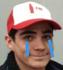fuckelstylis's tweet image. Cuando no puedes descargar los #CD9EMOJIS porque tienes android. 💔