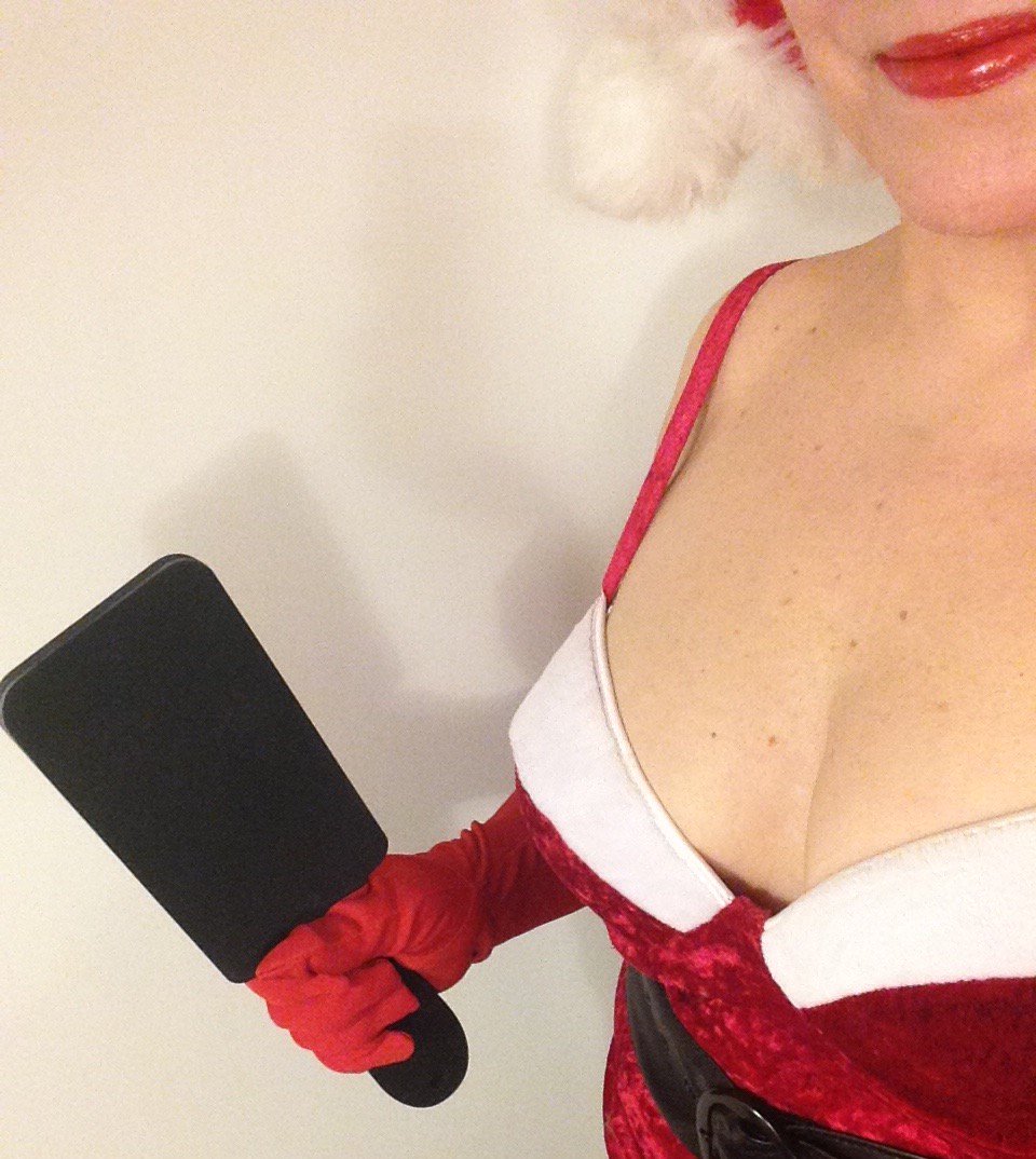 PurelyJoyfull's tweet photo. Mrs. Claus has her eye on you ~ OTK spankings for those on the naughty list! https://t.co/ZOeqSN4lUJ