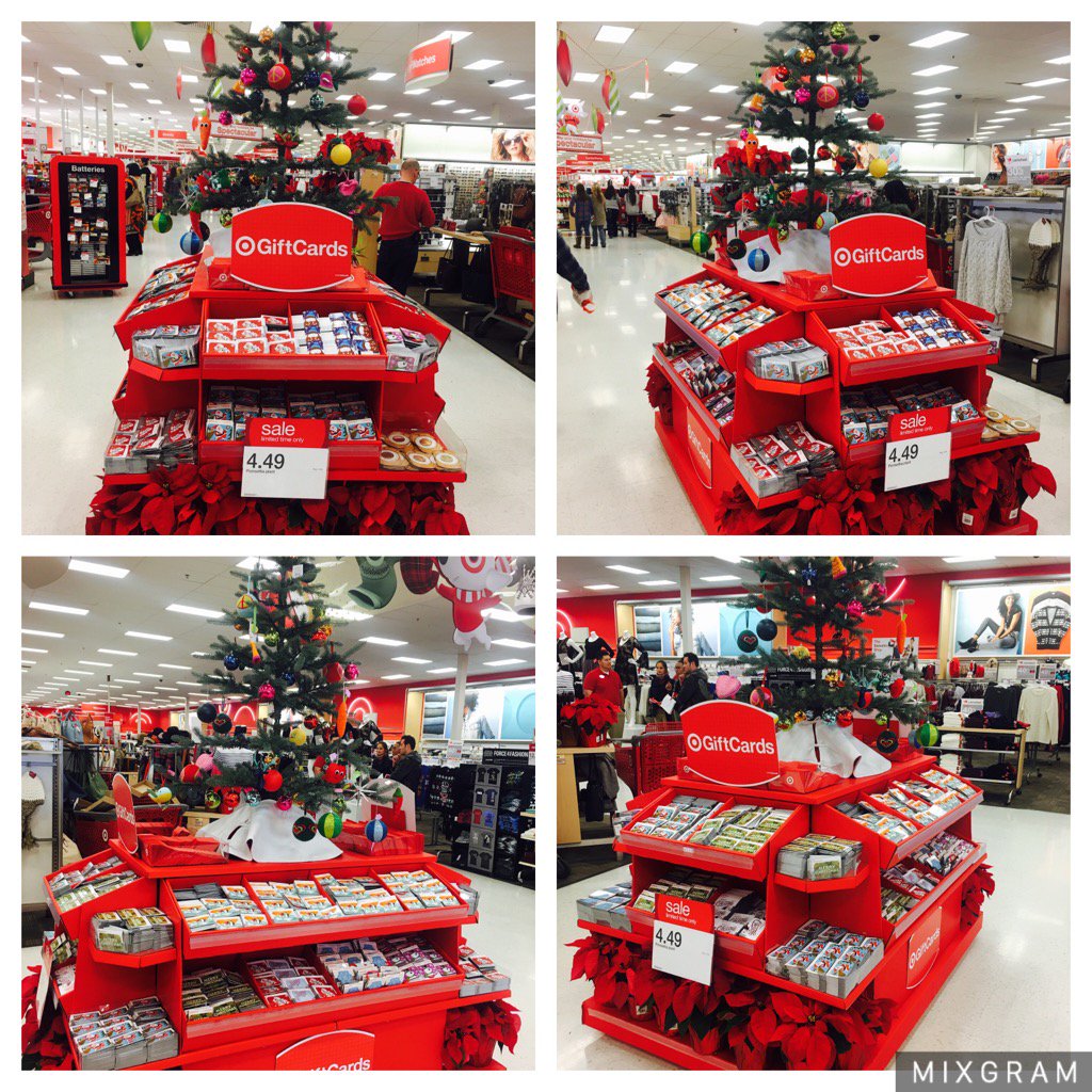 Driving sales with Gift Cards!  #teamwork #having fun! <a href="/Jimanton12/">Jim Antón</a> <a href="/angel_yanke/">Angel</a> @TonyCostanzoTGT