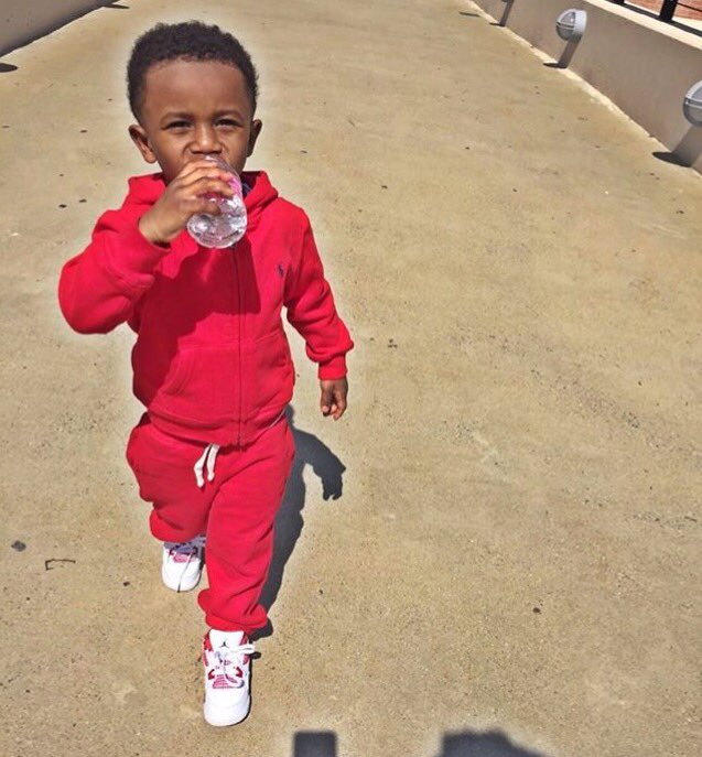 __YTODoogie's tweet photo. , Your A Reflection of Me Shawdy ✨🤘🏽❤️ #LongLiveTruz https://t.co/CEQR9gYsUh