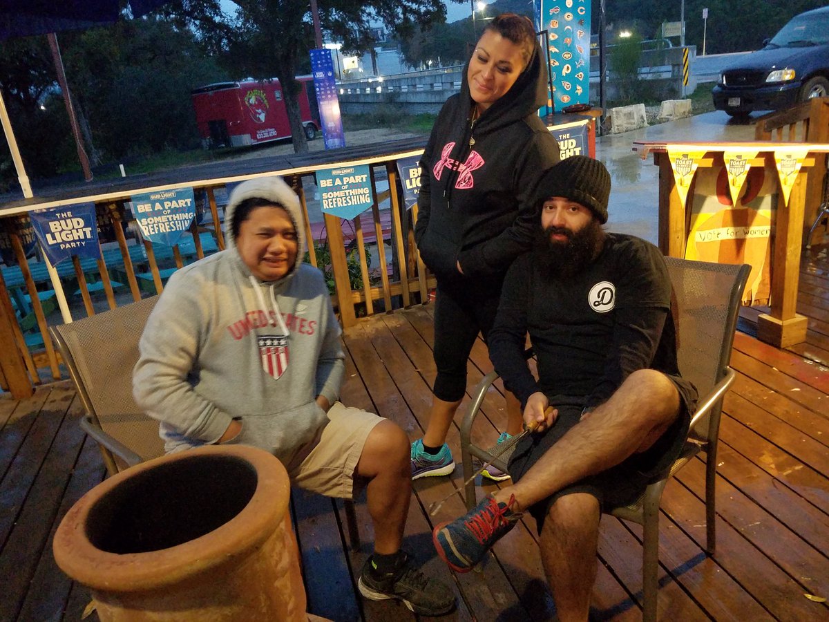 Come keep these fools busy! Park's open, beer's pouring and food's cooking <a href="/VietnameseTruck/">Pho-U Vietnamese</a> <a href="/caliente_grill/">Caliente Grill</a> #theartofdonut