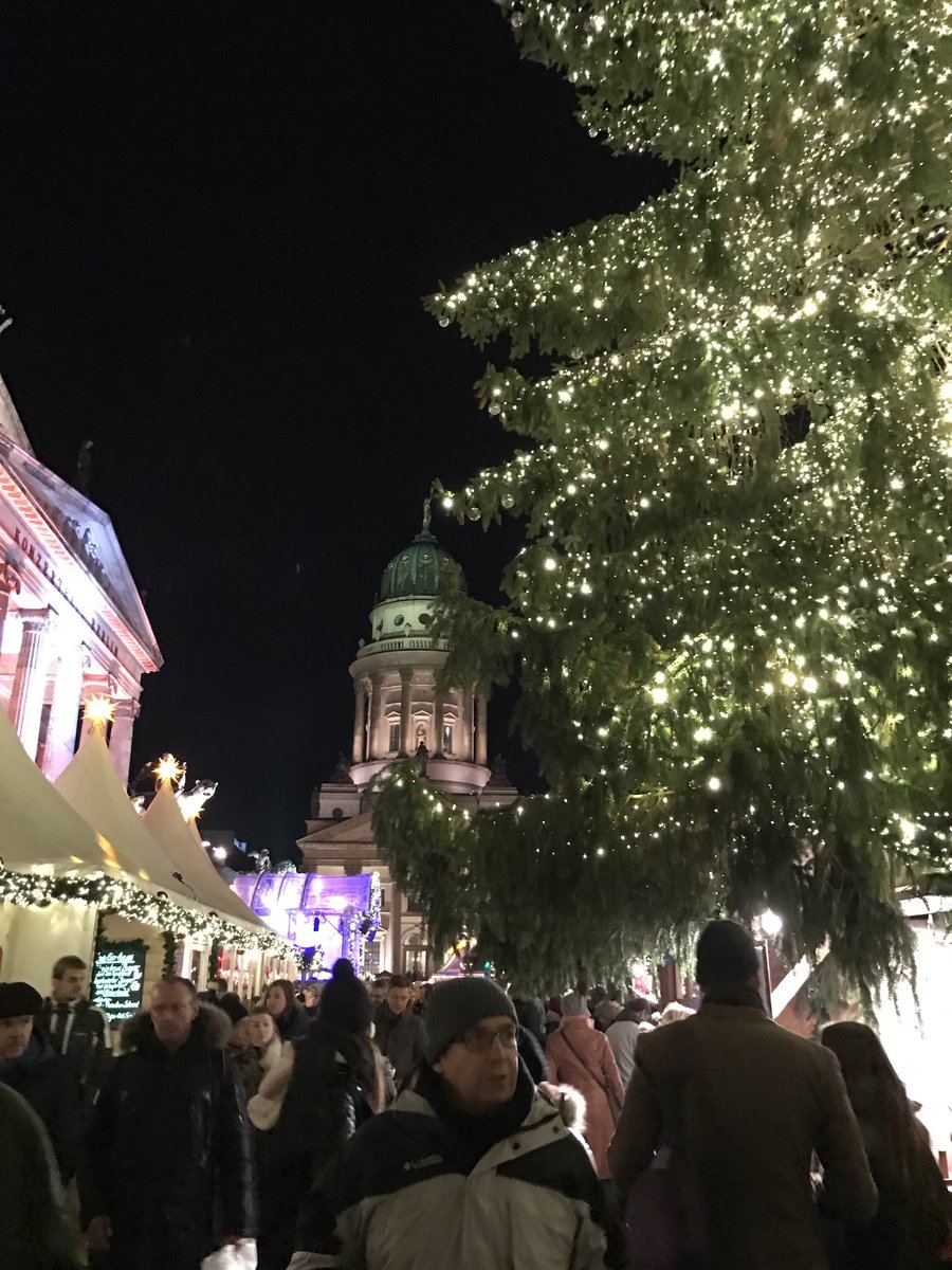Hattie_1010's tweet photo. How can you not feel Christmassy after visiting a Berlin Christmas market #europebreak #citybreak #christmas https://t.co/Yz7qnDawpK