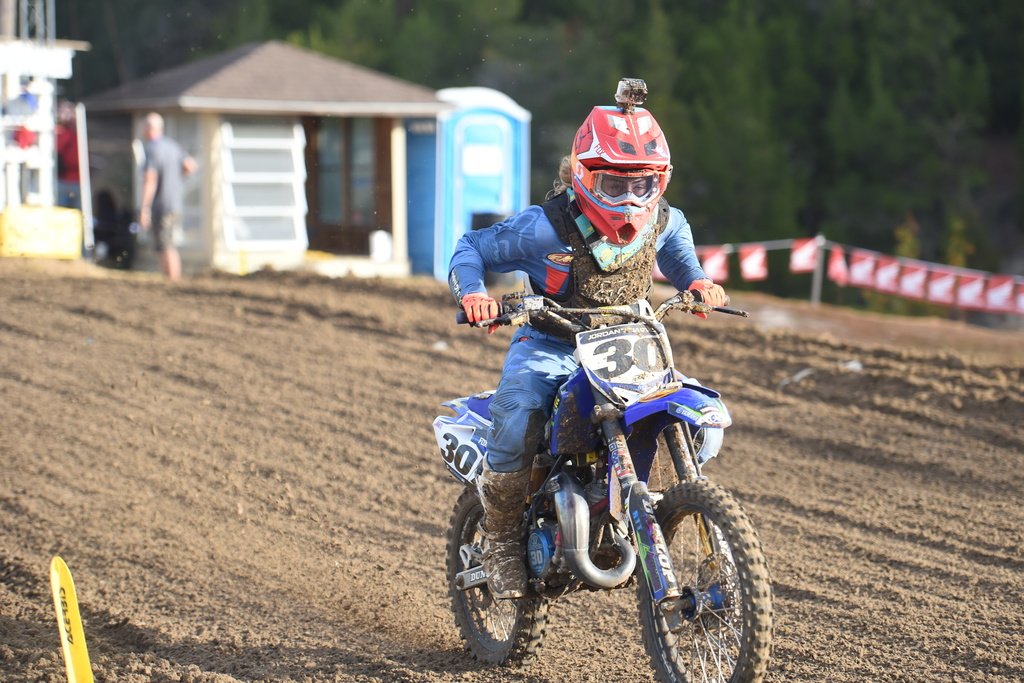 YamahaMotorUSA's tweet photo. 2016 Winter Olympics MX Girls 12-16 Champion Jordan Jarvis #Yamaha #YZ85 #bLUcRU #2016MiniOs @trianglecyclesn @UnlimitedMx https://t.co/ZzjLtGcuwa