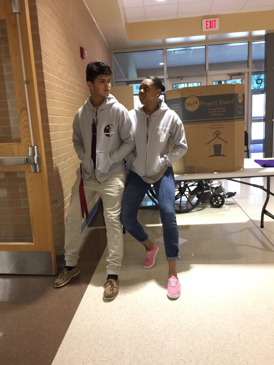 faiyazwave's tweet photo. we really killed it at the Area 31 Career Center Fair in the Ninth Grade Center #wearewayne #Ambassadors #GraphicDesign #BDGD https://t.co/nJjnaIGGPt