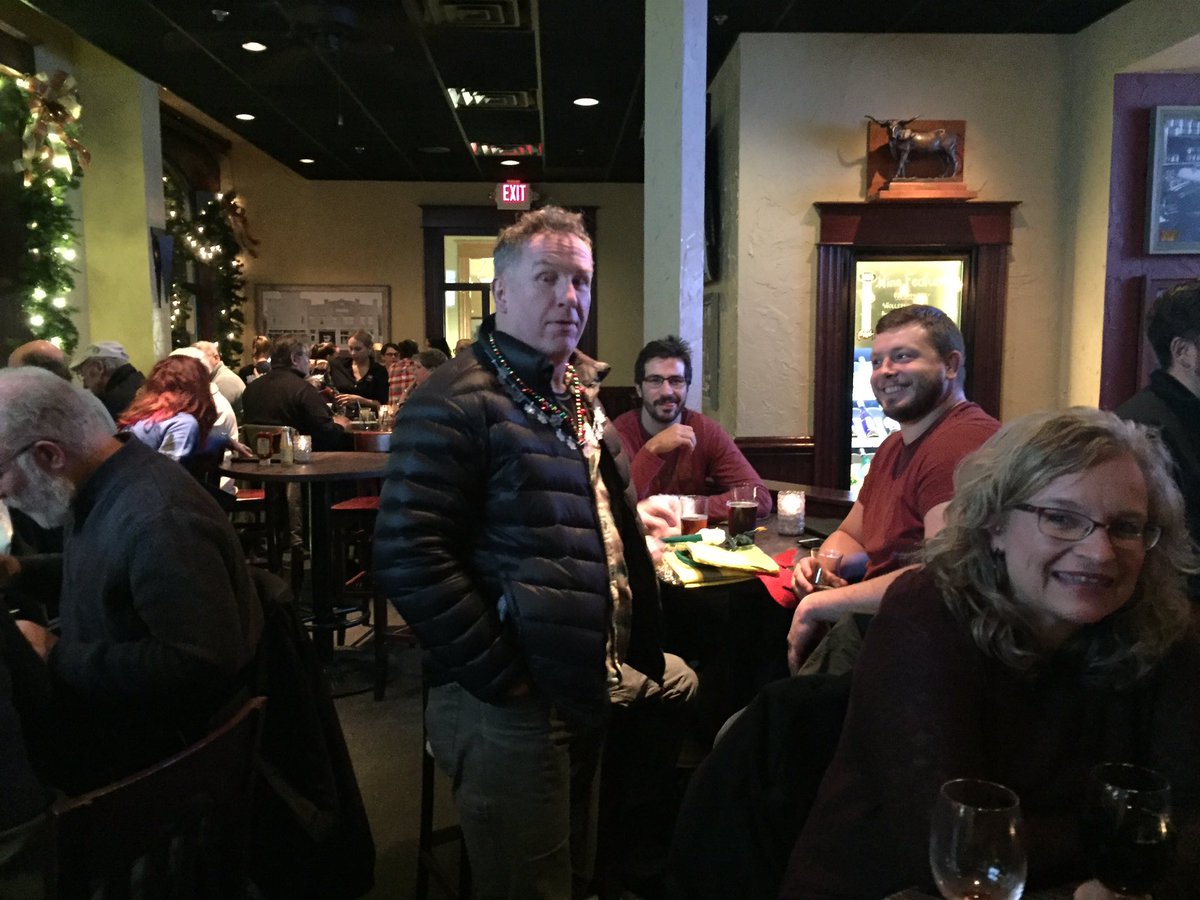 WiscRugbySC's tweet photo. MUR is providing traffic control for the Holiday Lights parade. Hats off to Elisa Becker for organizing the ruggers. Happy Holidays to all! https://t.co/4538baGmjV