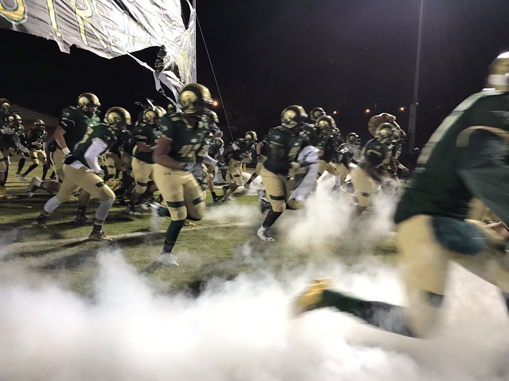WSBTVsports's tweet photo. It's kickoff at our #GOTW - @MillCreekHawk vs. @GraysonHSSports The battle is on to play in the dome! #SZon2 https://t.co/QlzLzIFsxK