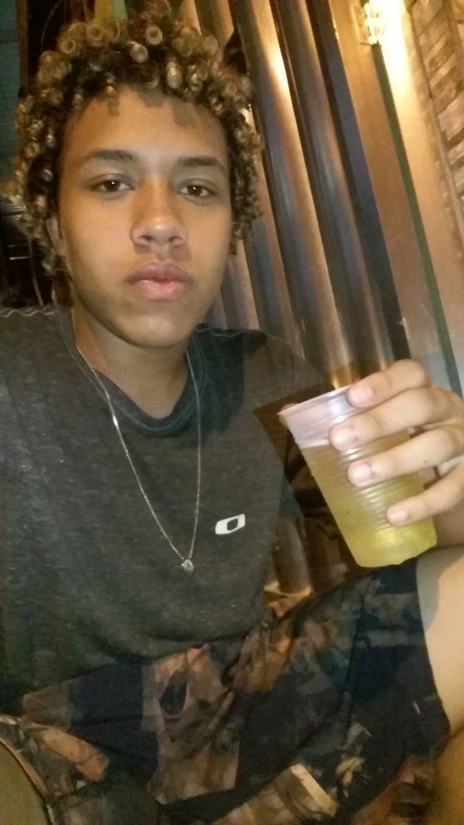 Danike2759's tweet photo. Desce gelo https://t.co/Saw5lFJiRC