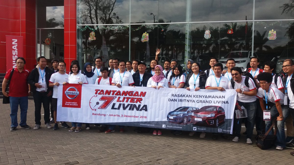 Tantangan 7 Liter Bandung Jakarta dgn Livina