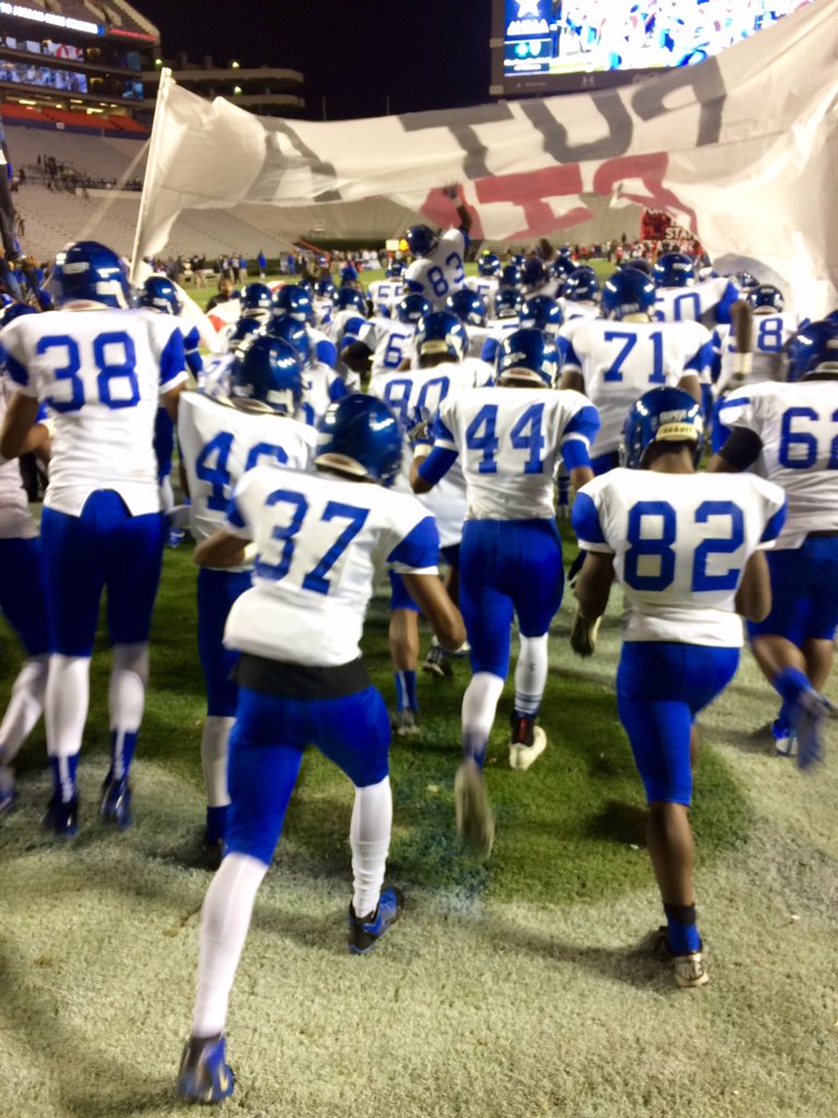 stu_mccann's tweet photo. GameTime #Ramsay #6AFinal #Super7 #Blitz3340 @abc3340 https://t.co/2htfqY7GDa