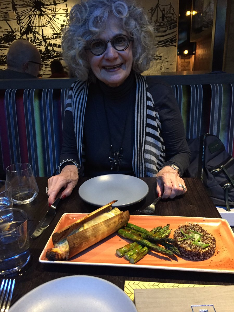 Lakelaw's tweet photo. Friends and family night #eatatmadison https://t.co/h7Yds5w5r8