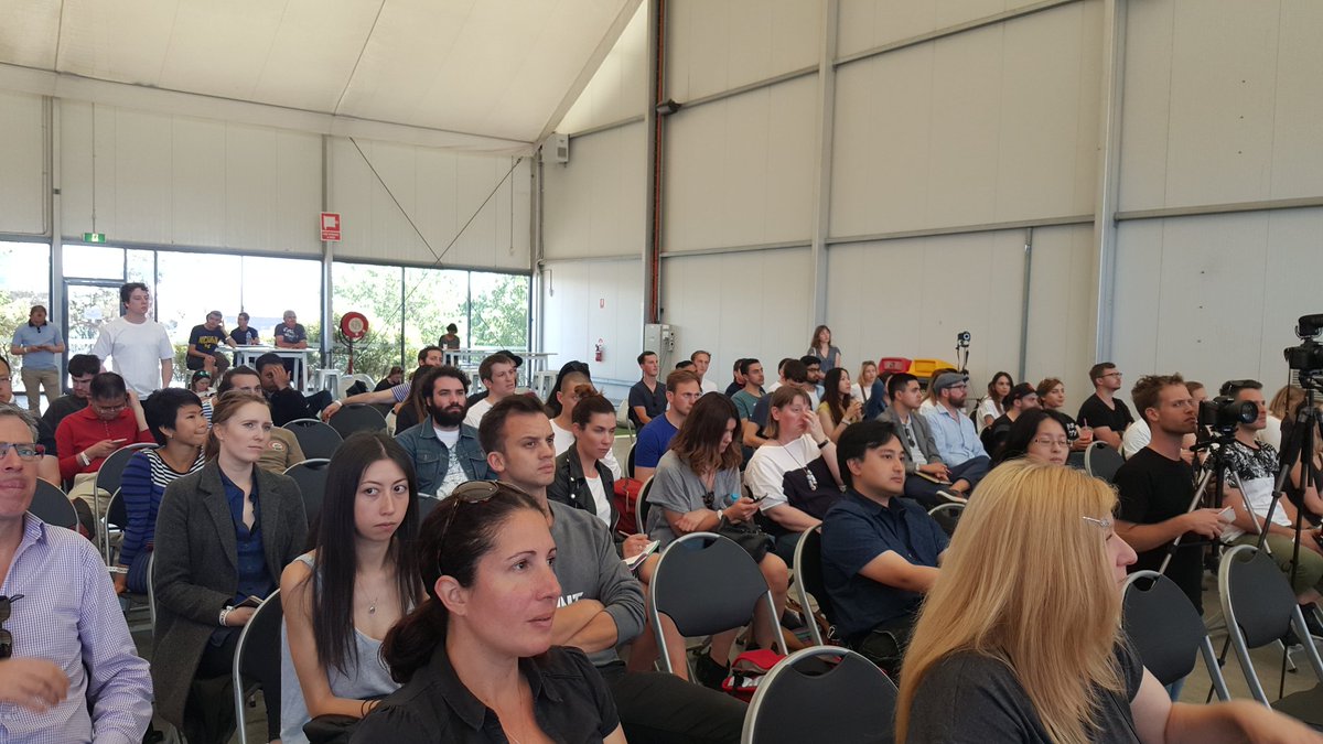 MishManners's tweet image. #StandingRoomOnly with #AR talk at #futureassembly. #AugmentedReality @plattarglobal @futureassembly #future #tech #innovation #gaming