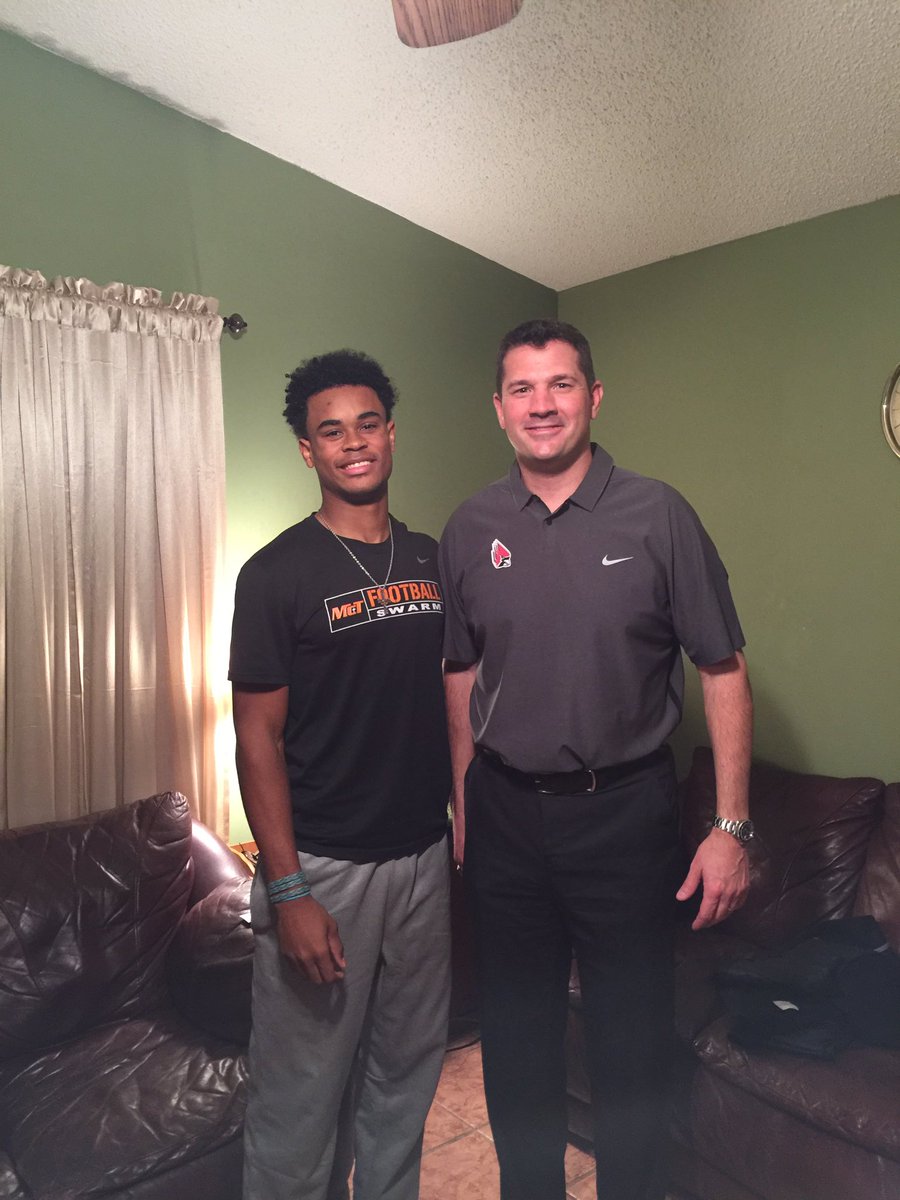 Jalen8Tolbert's tweet photo. Great In House Visit with Ball State ❗️🏈✊🏽🔴⚫️#ChirpChirp @BSUCoachNeu https://t.co/a5FuJmUe14
