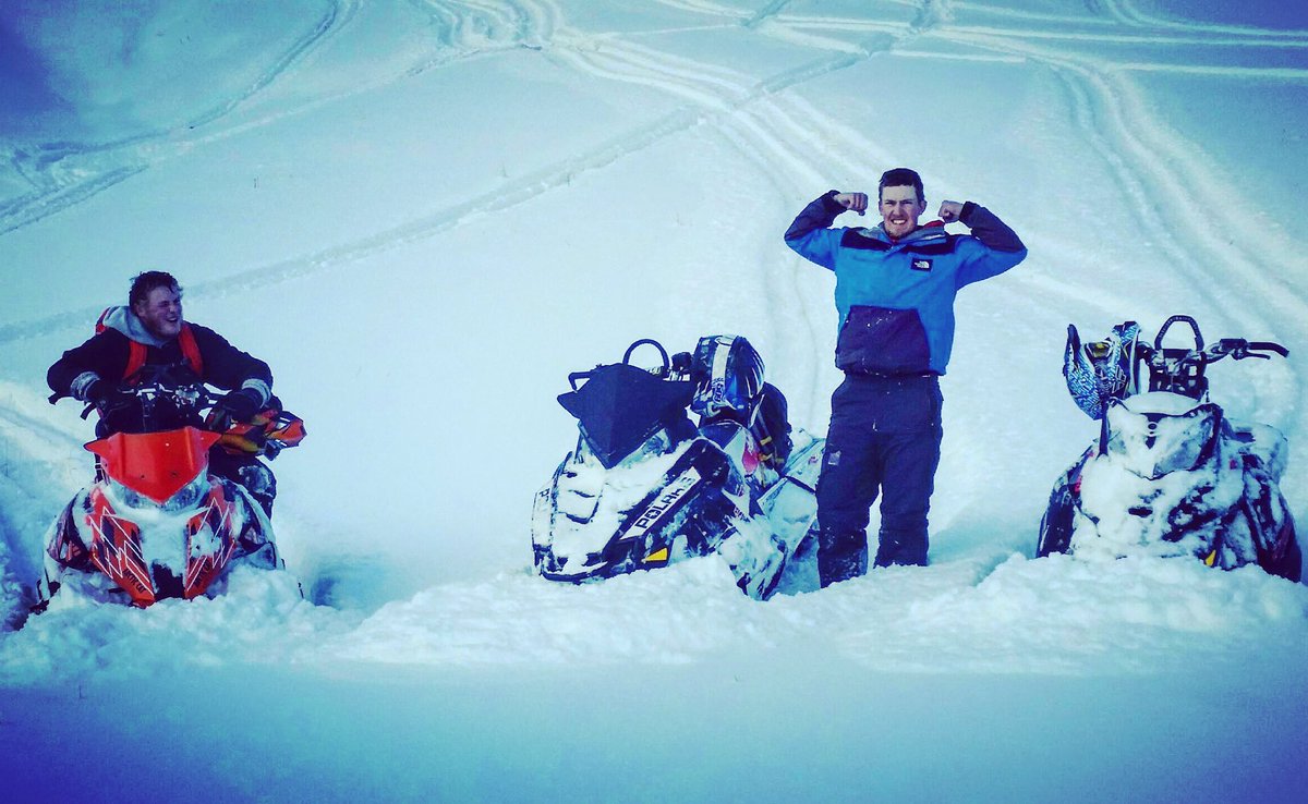 dylanvasboe's tweet photo. ''Tis the season to.... braaaaaap 🌨❄️🌨❄️ @Fritz553Jack @harmon_dell https://t.co/1K1zVWvB3m
