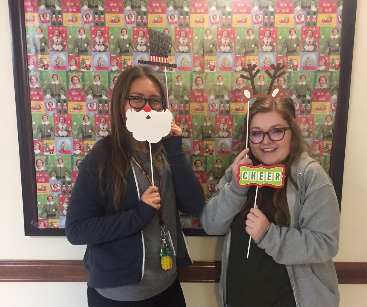 AlextheDestroya's tweet photo. Christmas party in killingsworth @MWSUASC #msucc9 https://t.co/tozH4kDmPv