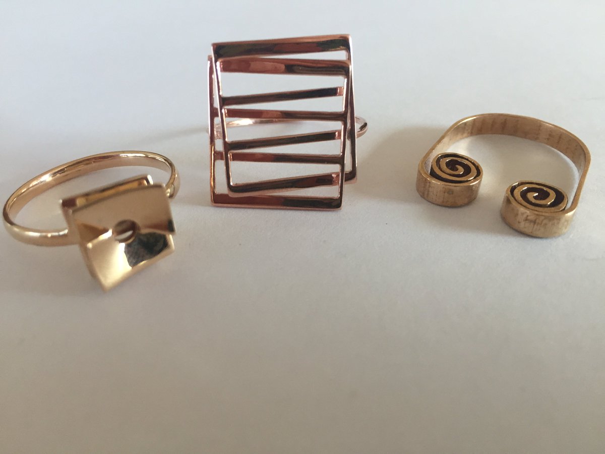 DesignRosetta's tweet image. New rings are in! Please order this weekend for delivery by 12/24 for Gold/Rose Gold or by Wed 12/7 for silver. Thx!shapeways.com/shops/designro…
