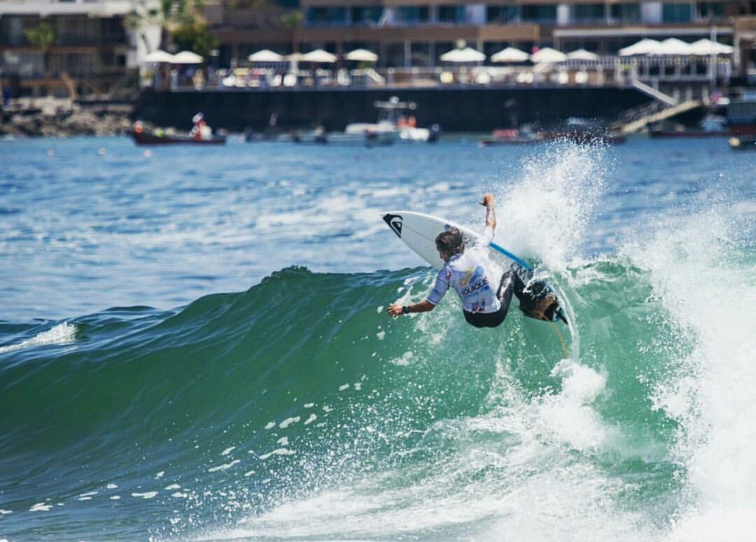 ALASGlobalTour's tweet photo. ¿Sabias que @derekgomessurf ganó los Juegos Bolivarianos Iquique 2016? #SurfLatino https://t.co/65aHQffG01