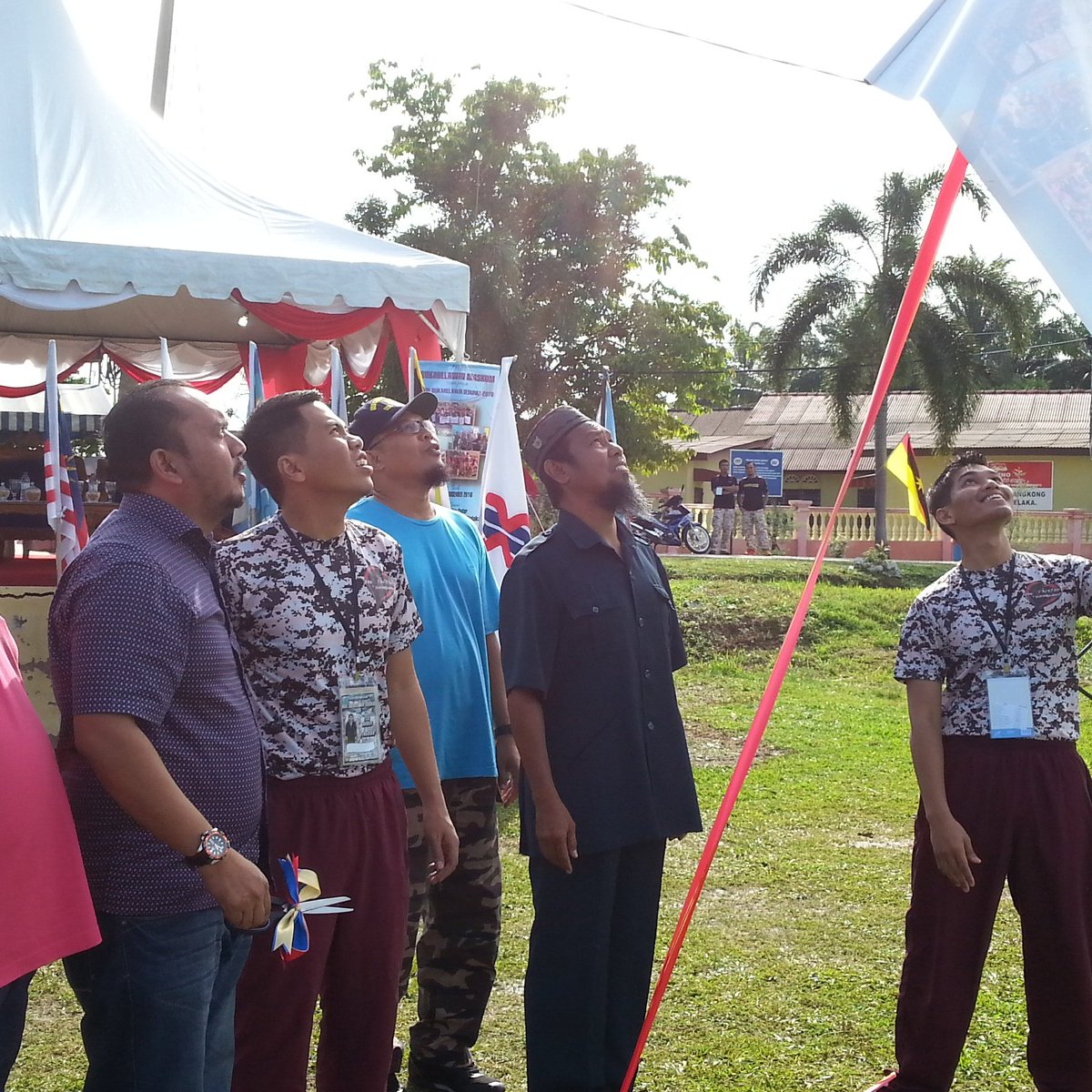 Maskum_official's tweet photo. Live update
Majlis perasmian misi sukarelawan maskum 
#sukarelawan 
#maskum https://t.co/Eeu8OGGmSr