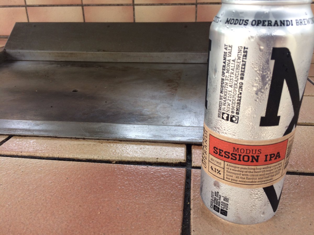The @MOBrewing Session IPA a great drop on holidays, ready for the lunchtime BBQ.  Better get started.