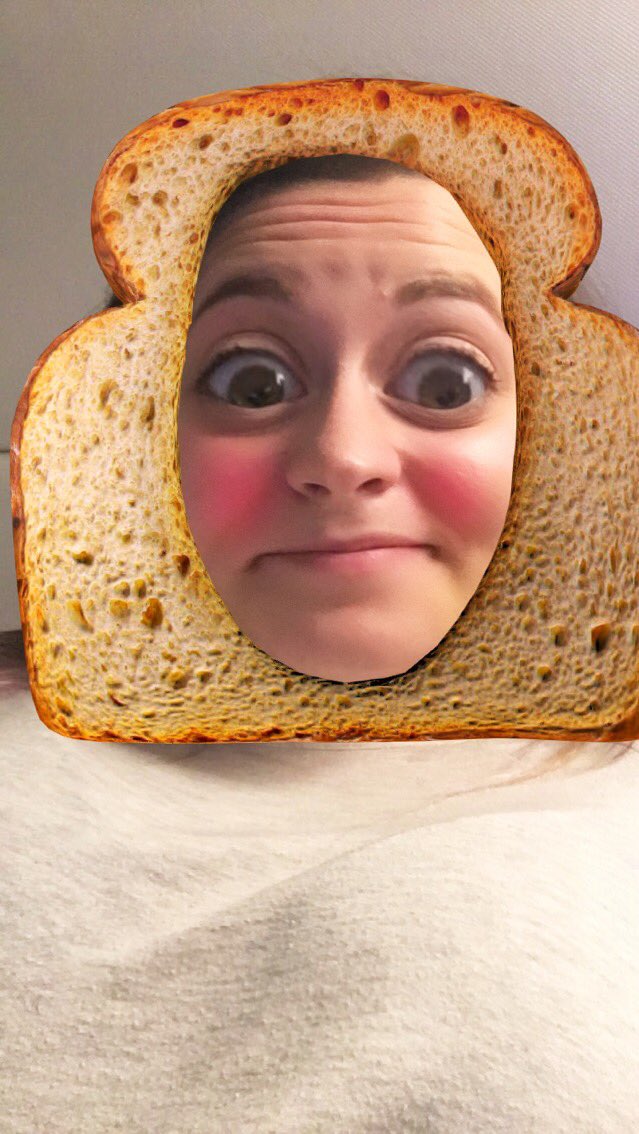 infinityash96's tweet image. @TheGayBlackKid  &amp;amp; @littlemaggie17 have the star crown filter but this one is mine #breadqueen