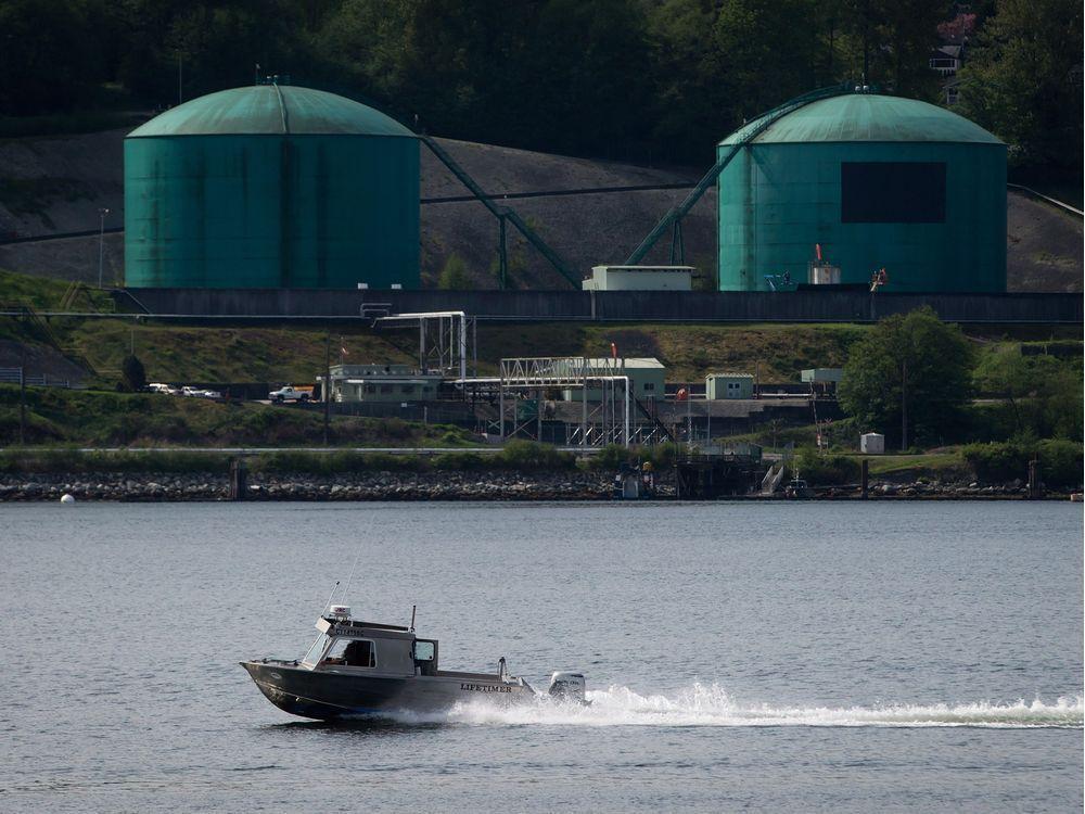 TheWindsorStar's tweet photo. Washington state officials 'very concerned' Canada's oil pipeline spill plan lacking https://t.co/7yGuht0iu7 https://t.co/pLKJgAcN52