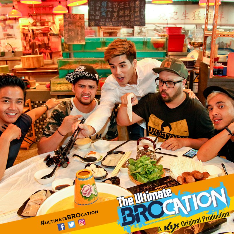 BROcationTV's tweet photo. All grins and smiles right before the carnage the BROs wreck onto their hotpot! #UltimateBROcation #discoverhongkong https://t.co/0MmMHexFdV