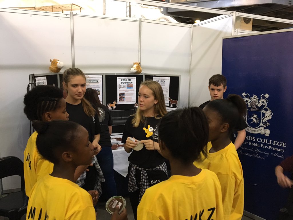 MalaNaidoo2529's tweet photo. @ParklandsTweet. @apeters522. #HyperionBots sharing their journey with other teams. https://t.co/GDijjZHXMW