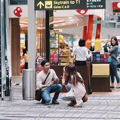 salshaabilaa's tweet photo. Behind the scene #MomenChangi aku waktu tabrakan sama "dia" nih. Kalian bisa lihat videonya di https://t.co/ebUjdm8fun

Pendapat kalian? https://t.co/WI9faPoqOx