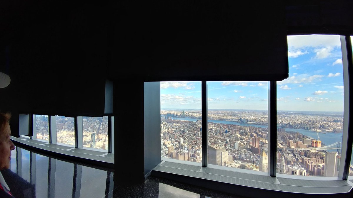 .<a href="/TheHettemaGroup/">The Hettema Group</a> went up <a href="/OneWTC/">One World Trade</a> today. This moment took my breath away. Kudos + thank you.