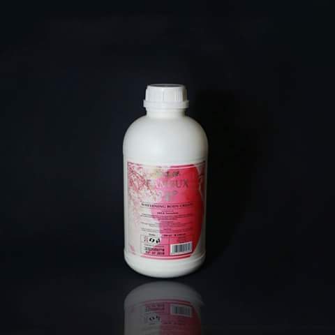 76Kosmetik's tweet photo. FAMEUX
"bleaching cream"

Rp 50.000-500ml
Rp 90.000-1000ml
Special body bleaching cream
#bodywhitening #whitening #bodycream #bleaching https://t.co/RlRlYE55wu