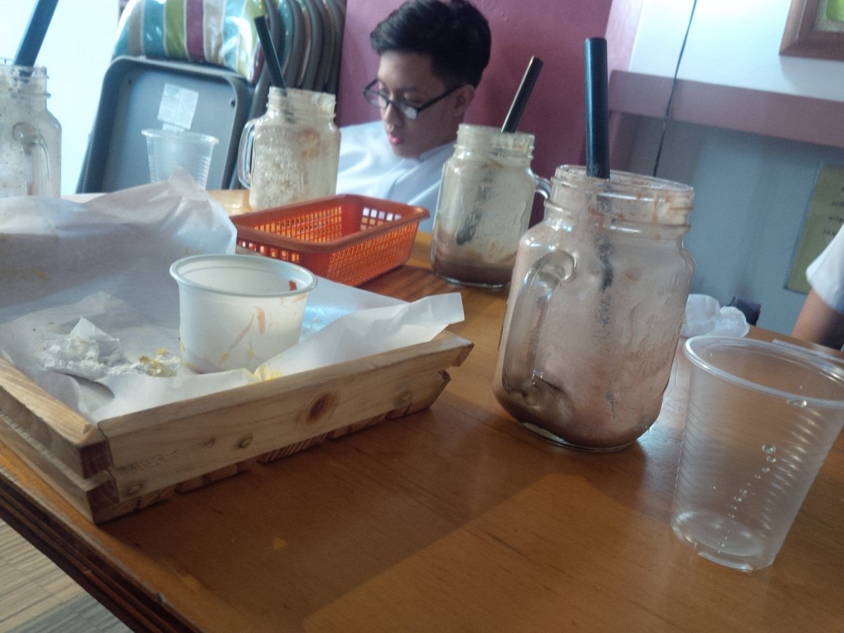 SMILeeeej's tweet image. the adventures of sticks and o 😂😅☺
#lllO #ayc
@kamyyylle @ZyiieRodriguez @javrmark