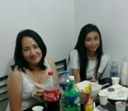 angeleyoss's tweet photo. Mommy Cathy is the best proof that they are genuine hehe. 

MAYWARD SweeTurday https://t.co/zZaq85tZ7b