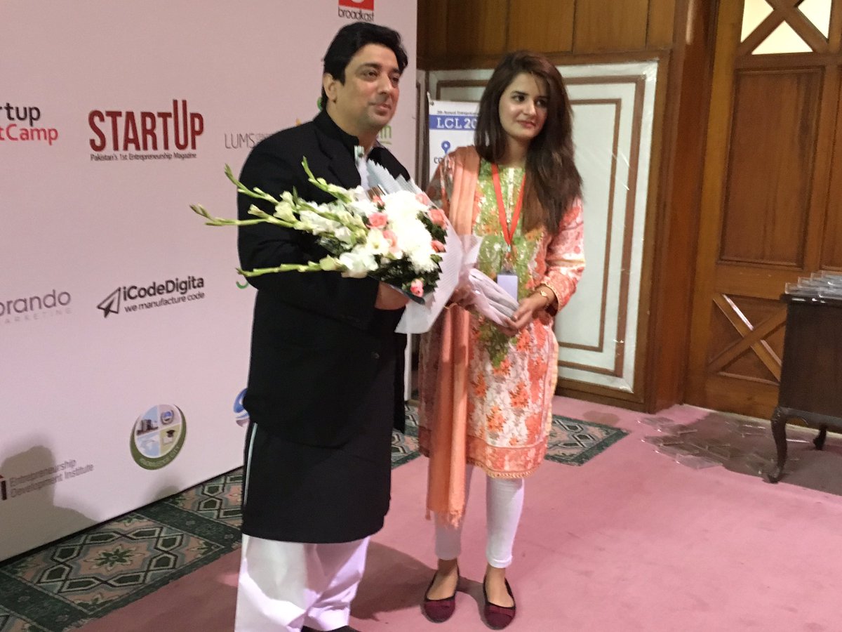 appsgenii's tweet photo. #BeingGuru #LCL2016 #LCLconference @LCLconference #lclMoment https://t.co/T63JFaCDIf https://t.co/TbUTS8nRQZ