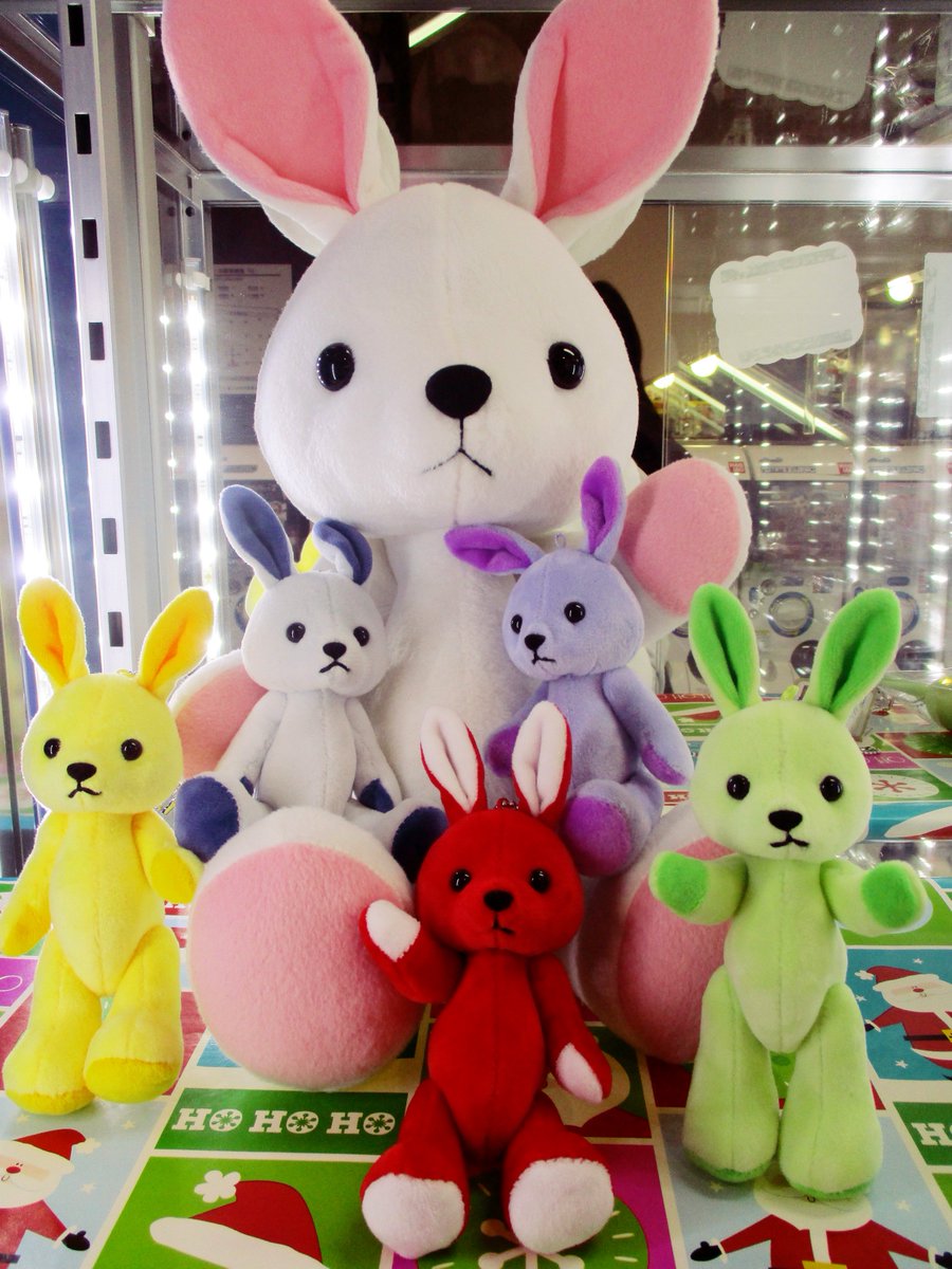 アニメイト福岡パルコ くじ情報 オンリーショップ限定アニくじ うさめいと 本日より発売 A賞のびっぐうさめいと は全長約52cm べじたぶるカラーのうさめいと達と比べるとまるで親子 うさめいとポーチも雪うさぎみたいで可愛いばい このうさめいとは