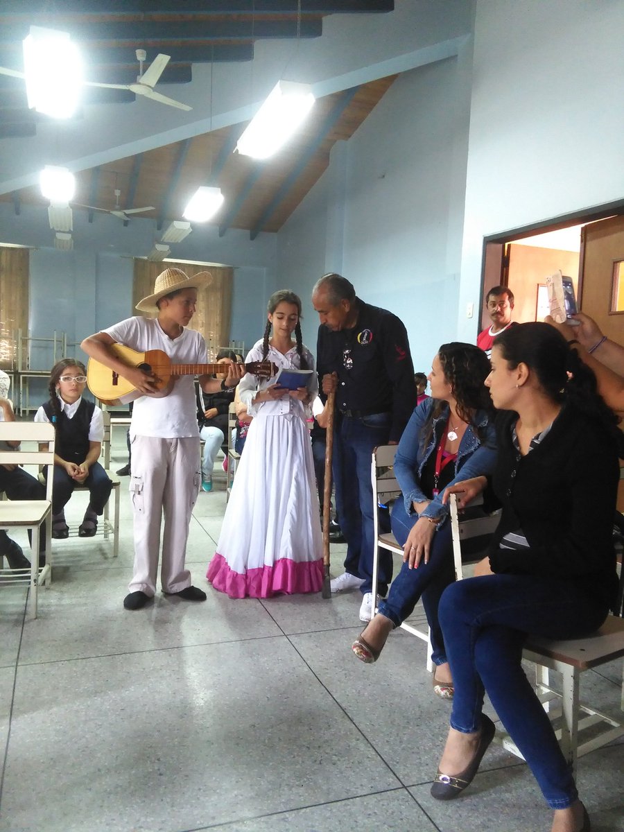 EB_ALTOMATEO's tweet photo. @SilvaEleazarL @jaureguic72015 @supervisionZET1 @rodulfohumberto Congreso Circuito 7 Jáuregui https://t.co/LyVF21OkJ9