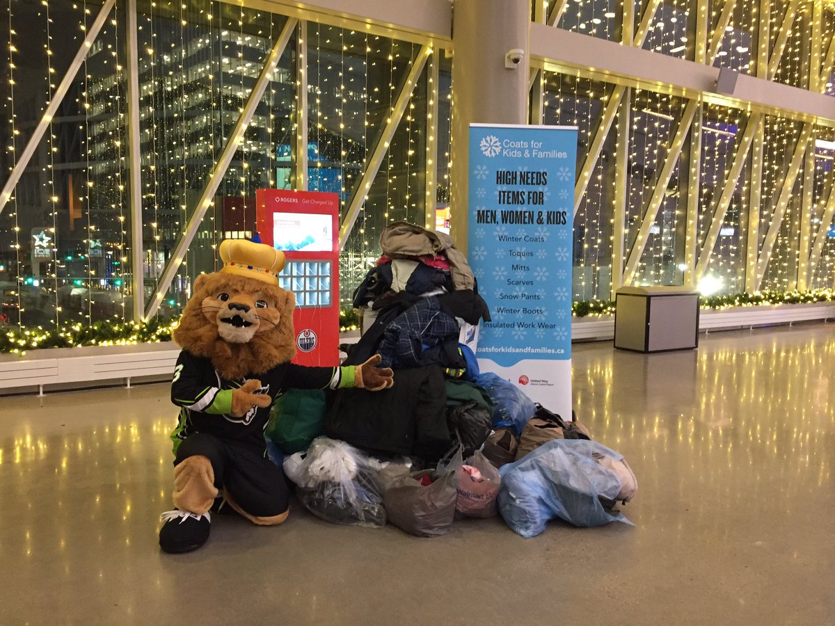 JayMotts's tweet photo. Thanks @EdmOilKings for hosting @myunitedway Coats for Kids &amp; Families coat drive tonight it was a HUGE success #yeg https://t.co/kRGZZyds38