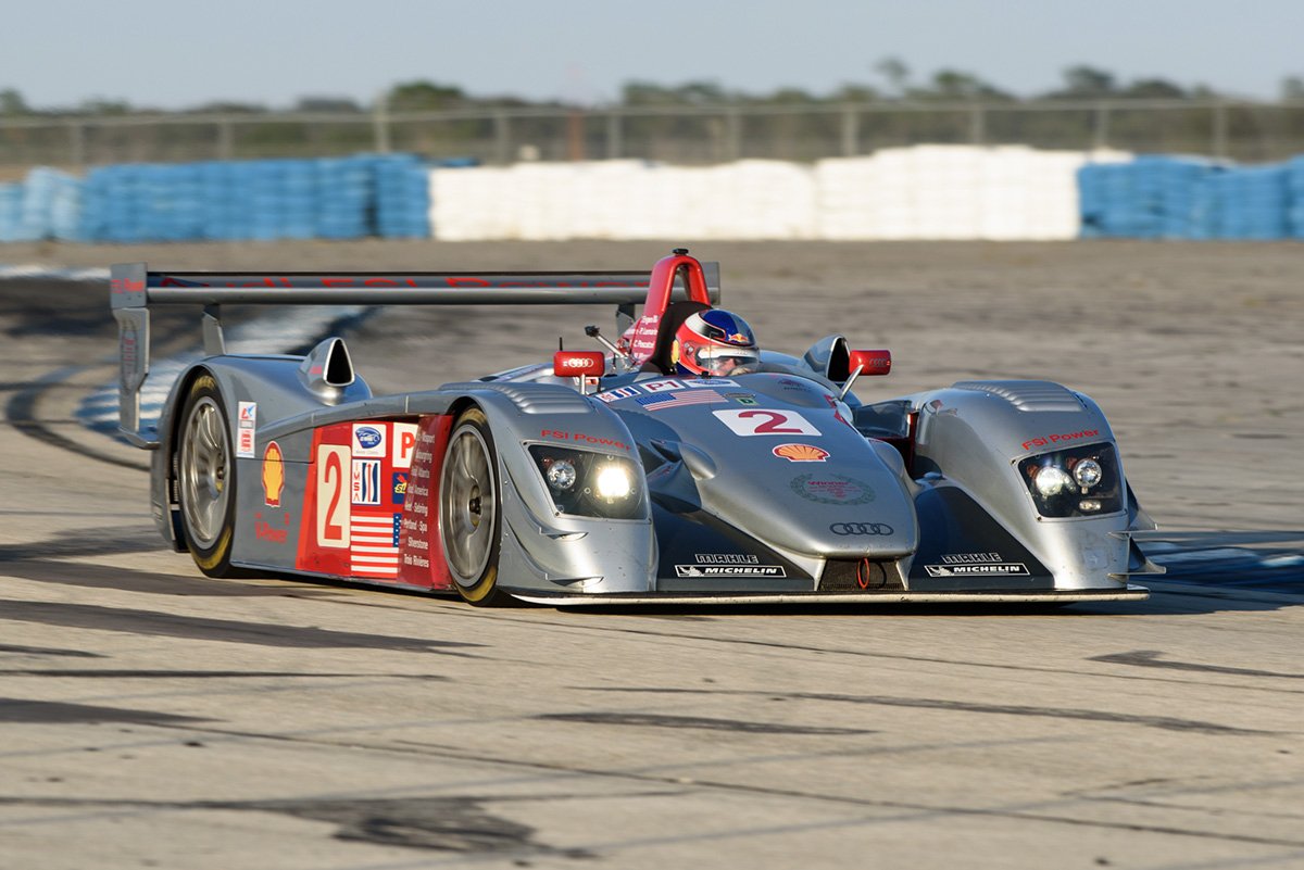 HSRClassic12's tweet photo. Friday @HSRClassic12 @sebringraceway report. Great @HSR_race Sprints/Enduros but #Spotlight now on #Classic12Hour! https://t.co/bQEbTpWywt https://t.co/AkLfNmUcfe