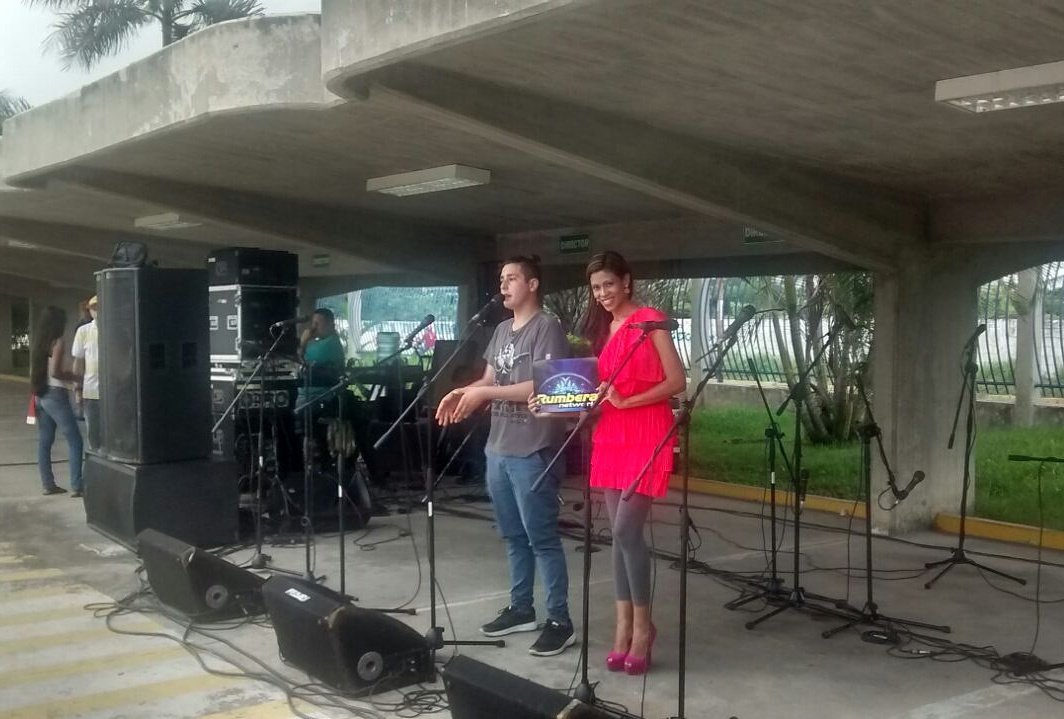 DUBAMUN's tweet photo. Gracias a @rumberaaragua por mantener vivo el bazar el día de ayer y por permitirnos ese momento para hablar acerca de la delegación. https://t.co/wmwHXSkzH7