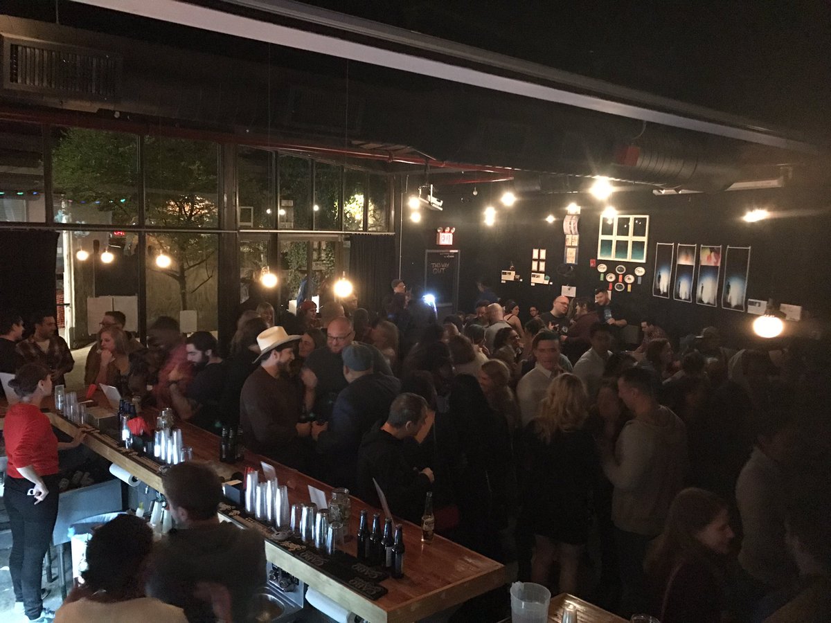 happening now: @BluePointBrewer drinks flowing, great music by <a href="/MediaTycoonNYC/">MediaTycoonNYC</a>. where you at?? #BrooklyCalendarParty