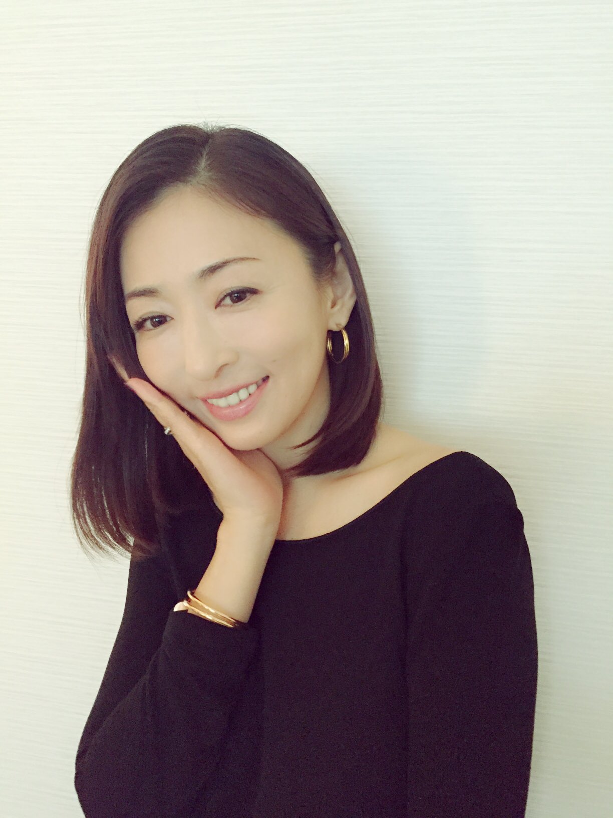 スターダストプロモーション制作1部 松雪泰子 映画 古都 本日より全国公開 先ほど新宿ピカデリーにて舞台挨拶に登壇しました 初日に足を運んで頂いた皆さま ありがとうございます T Co Ilm8ejbyhv Twitter